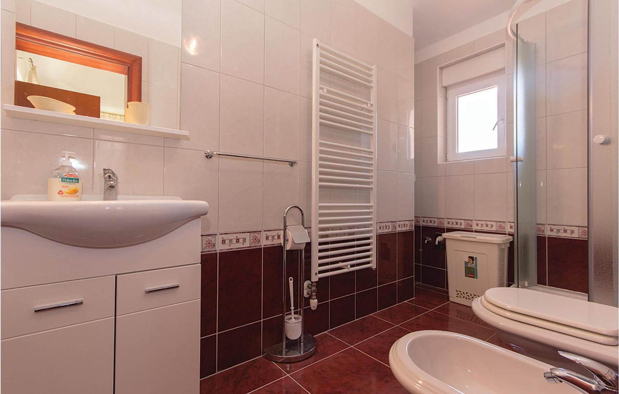 Holiday home 3 Bedroom Amazing Home In Pula *